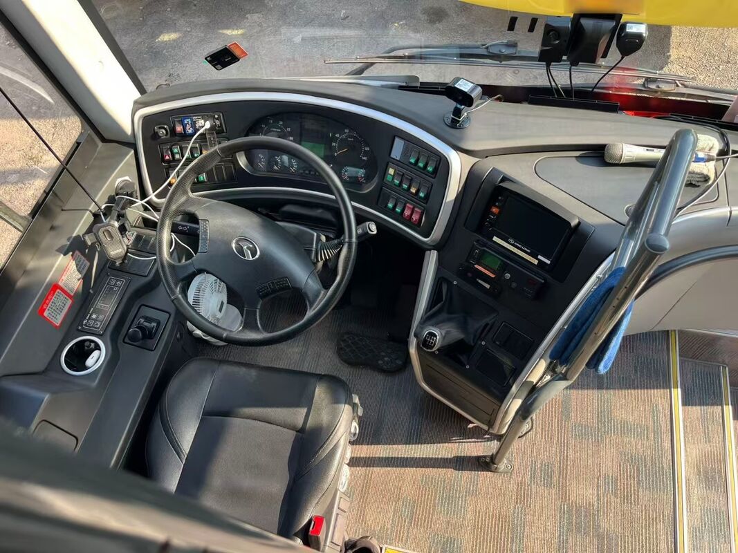 Подержанный дизельный автобус Kinglong 50 мест Luxury Leafspring Weichai Engine School Tour Междугородный пригородный автобус