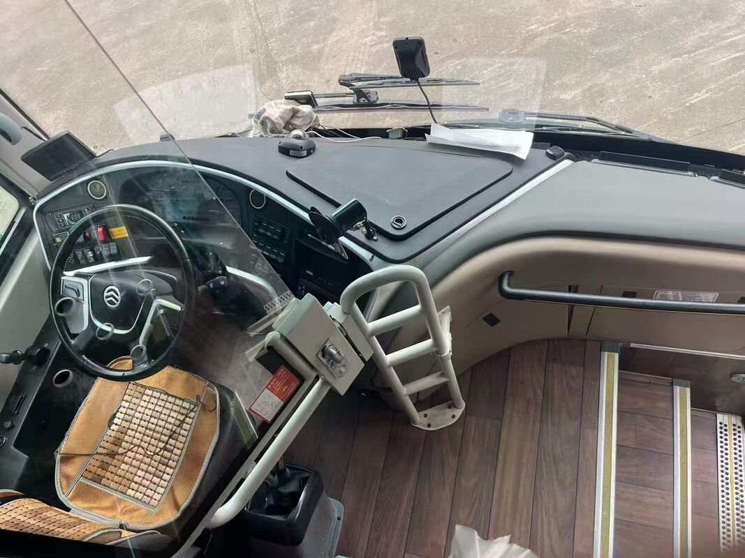 Подержанный дизельный автобус Kinglong 50 мест Luxury Leafspring Weichai Engine School Tour Междугородный пригородный автобус