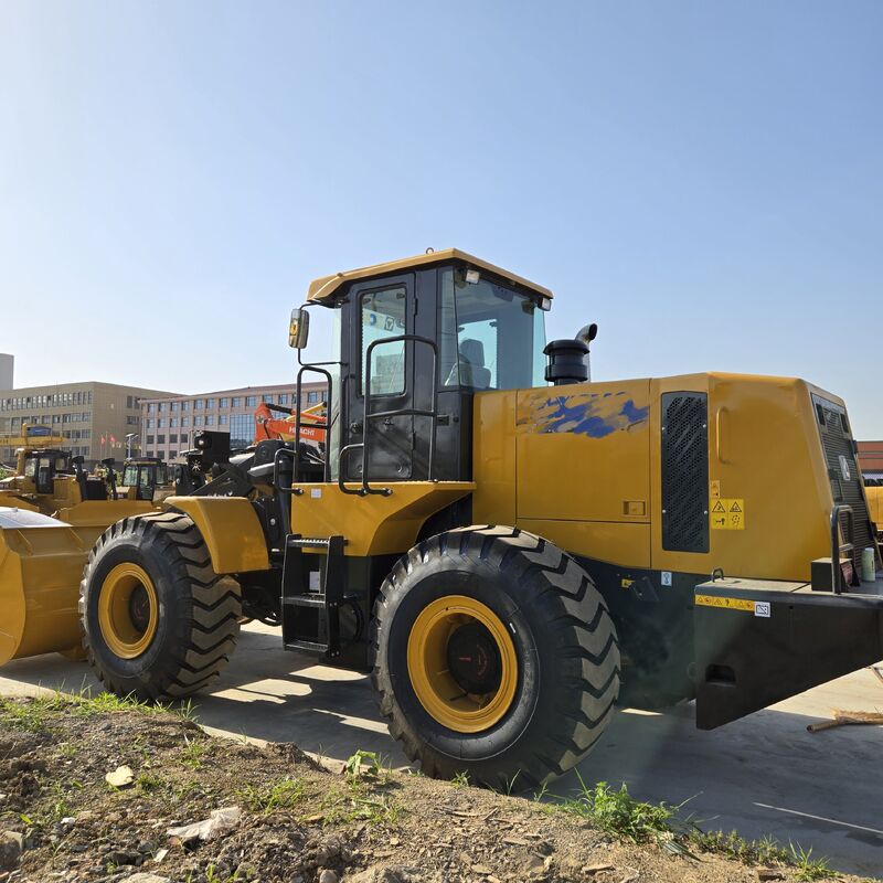 Excellent Condition Used Chinese brand loader 5 tons in excellent condition  load capacity  rated power 162 kW for construction