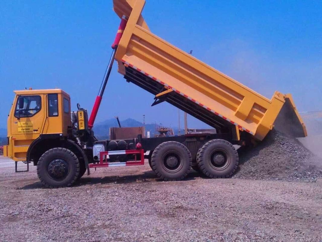 максимальная скорость 55км/Х использовала самосвал 8800*3275*4040 с двигателем Вайчай евро 3