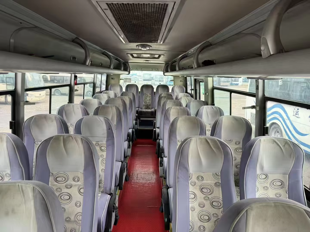 ZK6888 37 Seater Used Yutong City Bus Luxury Coach 2+2 Layout Custom Made Paint