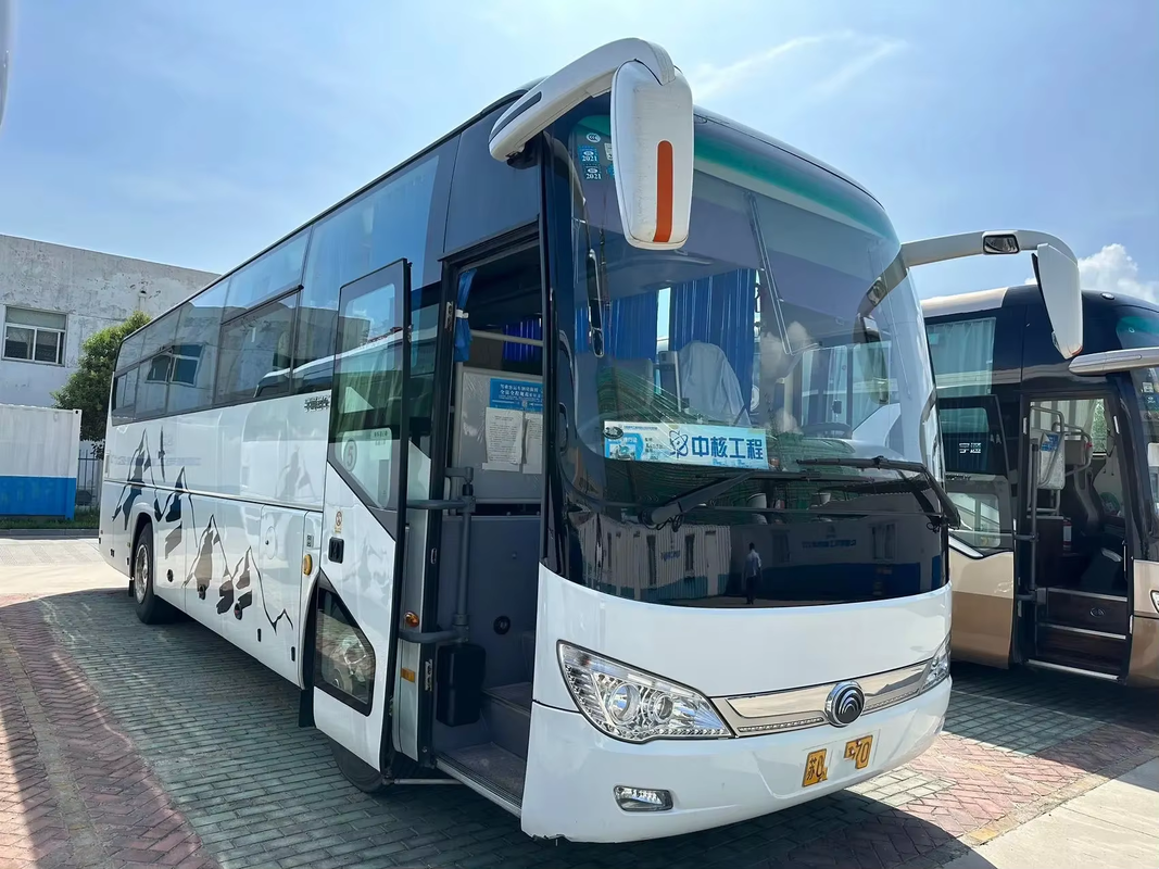 Yutong ZK6110 51 место Легко использованный автобус автобус LHD Ручной евро 3 дизельный двигатель для продажи