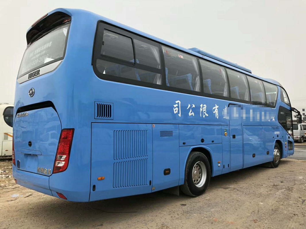 Настоящим новым автобус используемый прибытием более высокий тренера 39 усаживает дизельный слой сини а половинное хорошее побежали Вечай, который