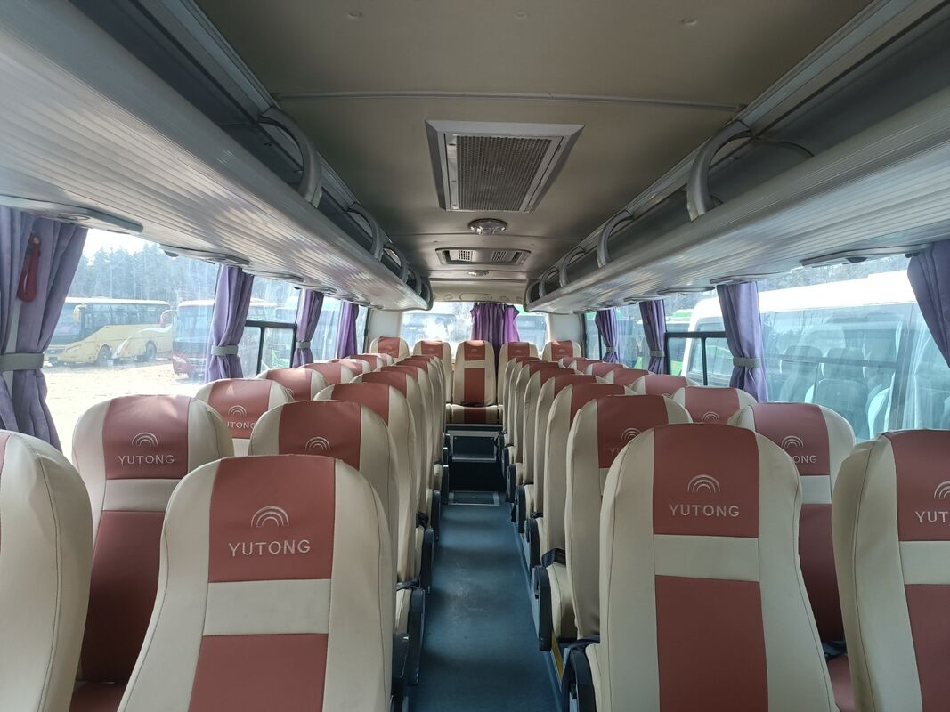 39 Seater Used Yuton-g Bus City Bus with 2+2 Seat Layout and Custom Made Paint for Passenger Transport