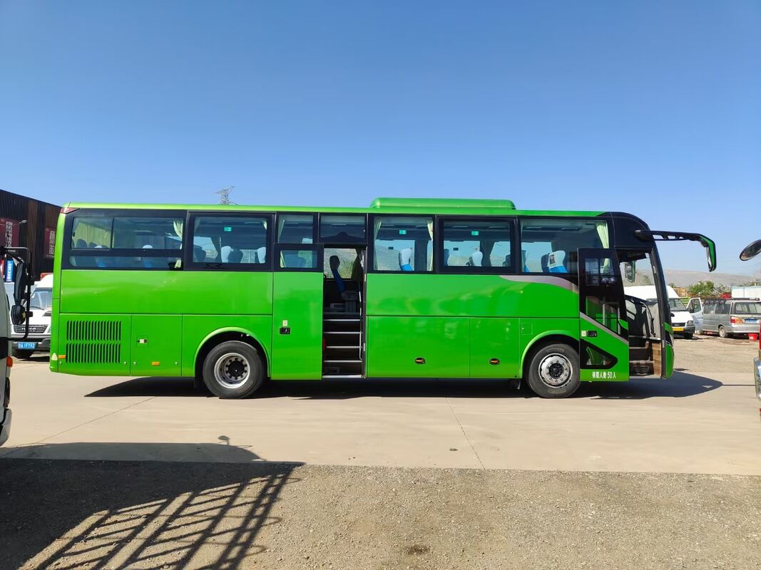 Подержанный туристический автобус Yutong ZK6117 с дизельным двигателем Weichai, двойными дверями, 50 местами, роскошный туристический автобус с левым рулем на продажу