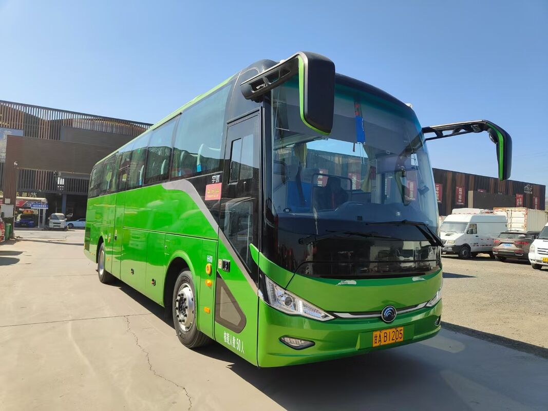 Подержанный туристический автобус Yutong ZK6117 с дизельным двигателем Weichai, двойными дверями, 50 местами, роскошный туристический автобус с левым рулем на продажу
