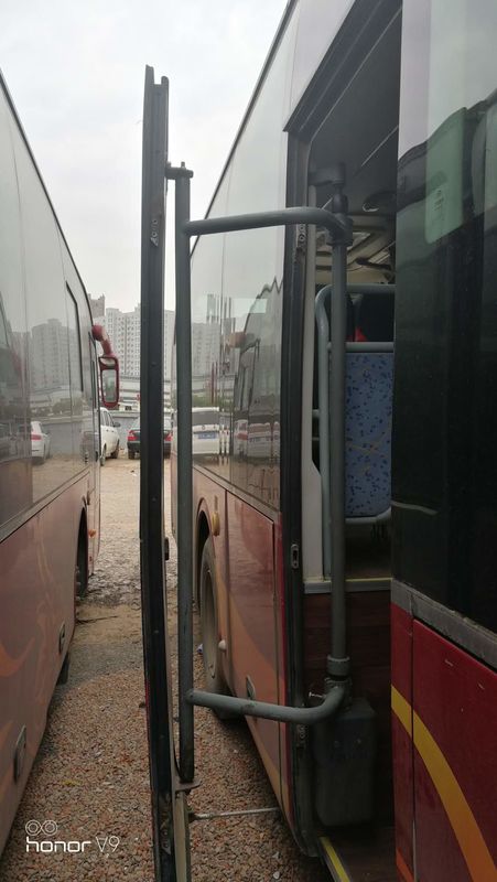 Красное Ютонг использовало двери поддержки места РХД автобуса ЗК6121ХК3З 68 каботажного судна дизельные А/К 2