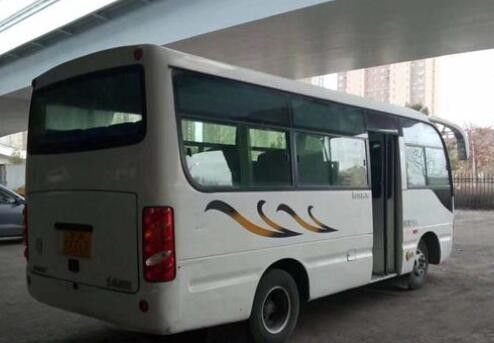 19 бренд Dongfeng двигателя дизеля евро IV автобуса тренера Seater мини используемый автобусами