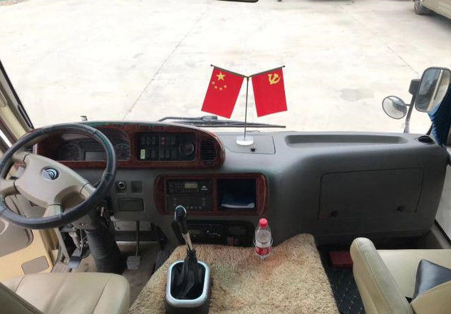 Автобус 23 руки ЗК6708ДХ 2-ого усаживает 2015 силу года 95кв с шириной автобуса 2065мм