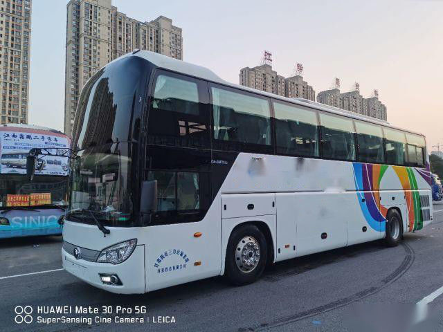 Автобусы пассажира Zk6118 336kw 49 используемые местами Yutong шасси Weichai 336kw воздушной подушки 2017 год