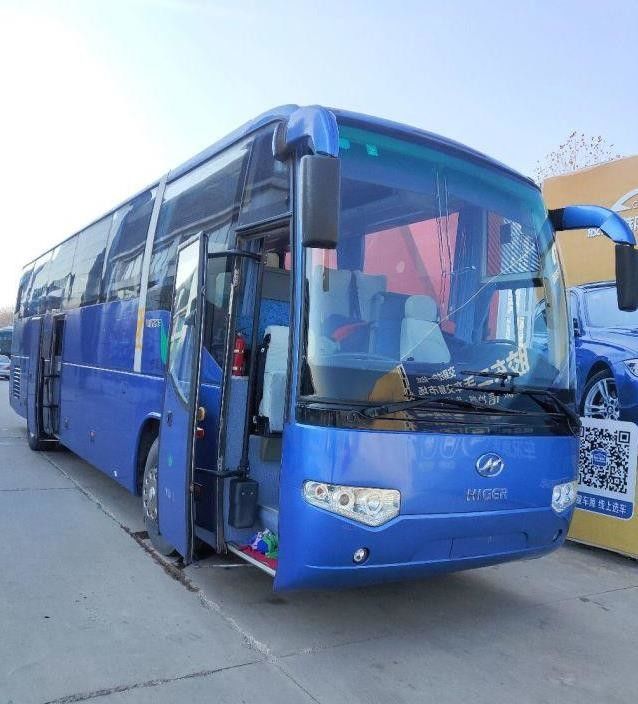 Более высокие места KLQ6129 53 поднимают двойные двери используемые двигателем тренера автобуса стальное Chiassis