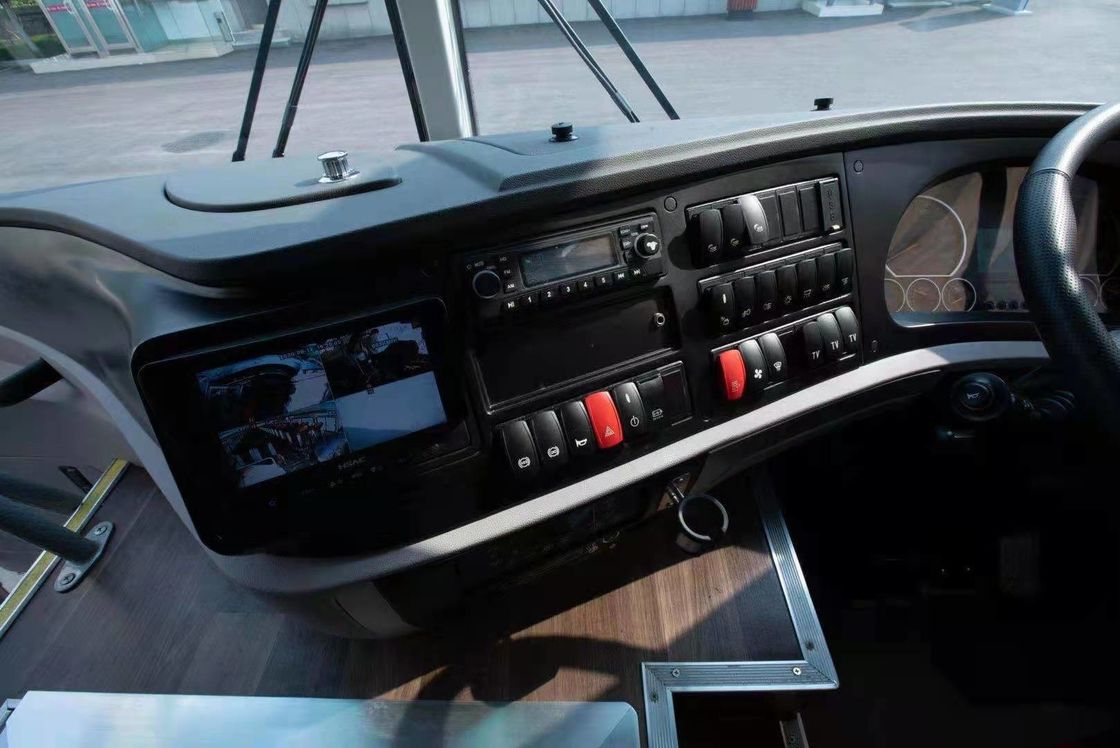 Совершенно новая цапфа двойника автобуса ZK6126 Yutong с цветом 58 мест белым в двигателе продвижения заднем