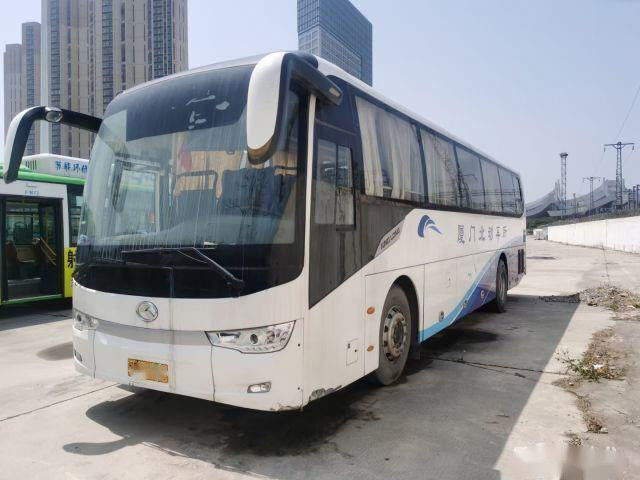 XMQ6119 использовало автобусы Kinglong 56 мест 2+3 используемых планом двойной двери двигателя туристического автобуса задних выведенной шасси воздушной подушки ручного привода
