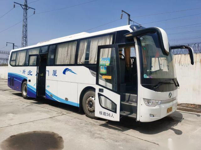 XMQ6119 использовало автобусы Kinglong 56 мест 2+3 используемых планом двойной двери двигателя туристического автобуса задних выведенной шасси воздушной подушки ручного привода