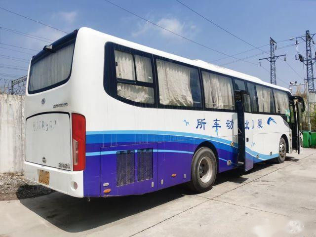 XMQ6119 использовало автобусы Kinglong 56 мест 2+3 используемых планом двойной двери двигателя туристического автобуса задних выведенной шасси воздушной подушки ручного привода