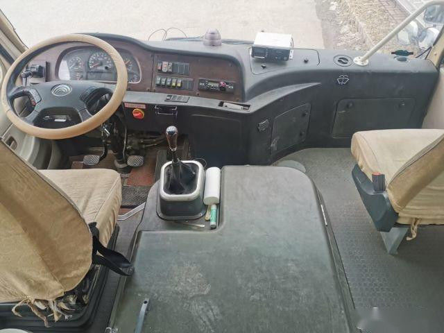 Используемое Yutong везет Zk6609d1 на автобусе 19 усаживает двигатель 85Kw Yuchai использовало километр мини двери автобуса одиночной низкий