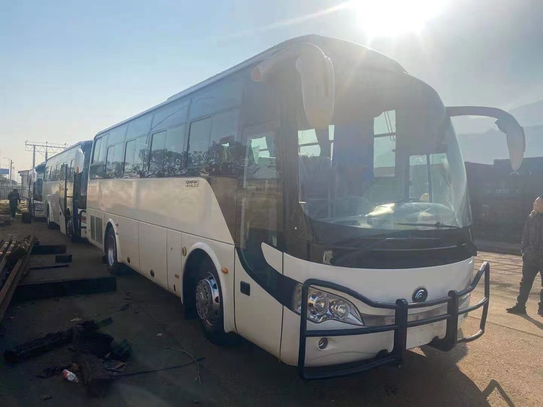 2012 года дизельное используемое Yutong везет 51 цвет на автобусе мест Zk6110 белый с бампером