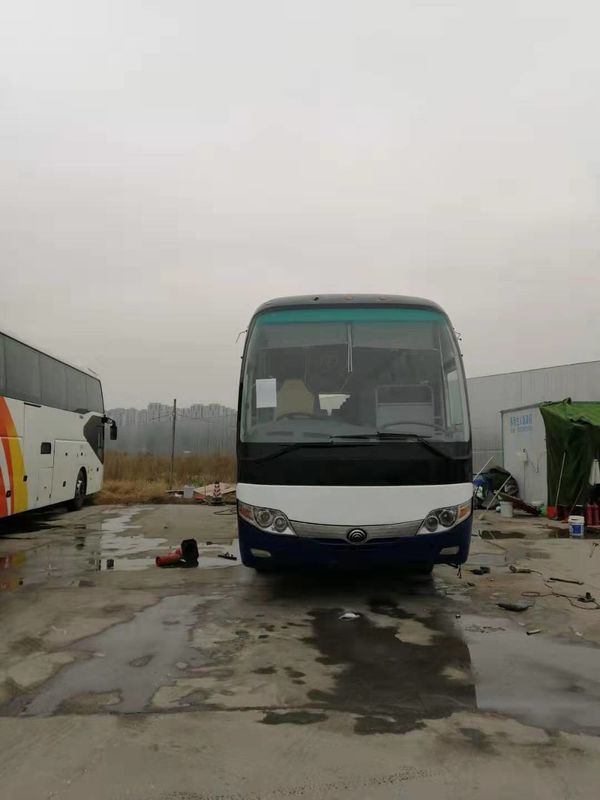 47 используемый местами автобус тренера Yutong ZK6107 используемый автобусом 2014 управление рулем RHD года 100km/H
