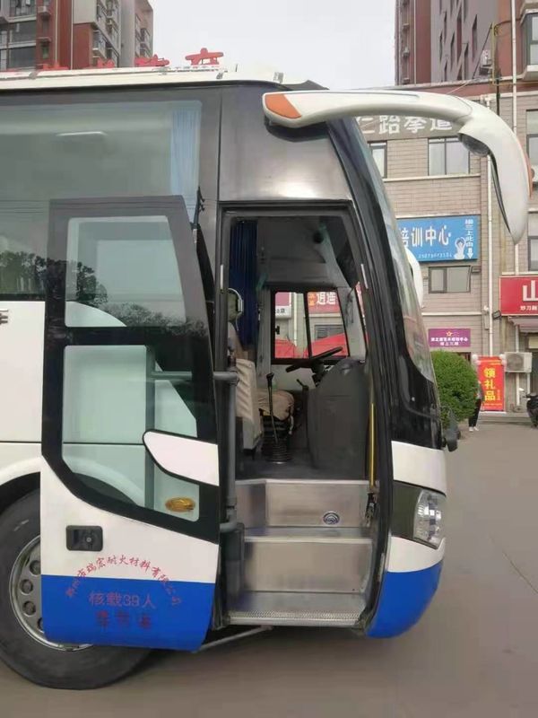 39 используемый местами автобус тренера Yutong ZK6908 используемый автобусом 2010 год управляя двигателями дизеля LHD