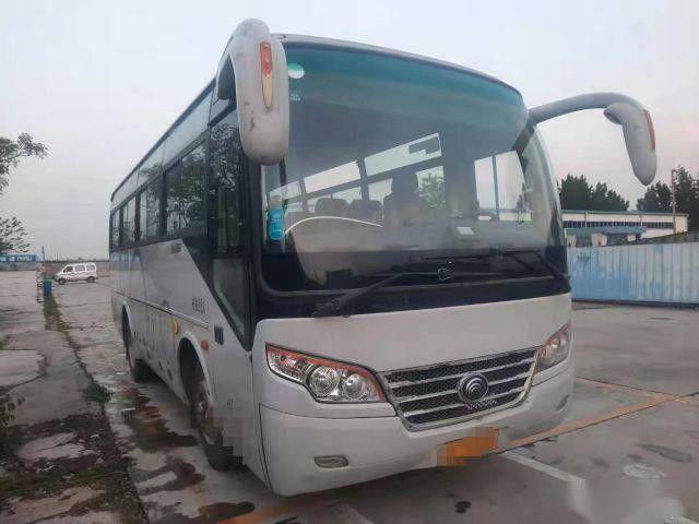 Двигатель Yuchai 160kw фронта евро III мест бренда ZK6792D 35 Yutong вышел управляя обнаженная упаковка