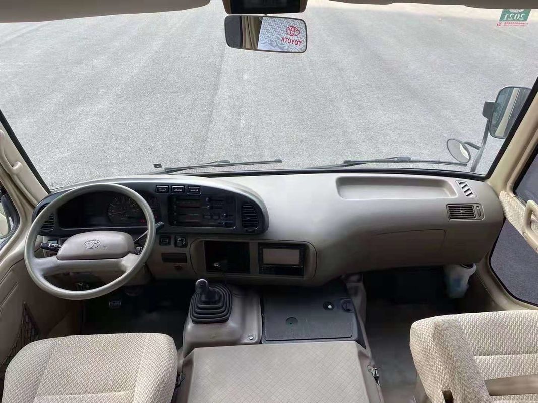 Используемое каботажное судно Тойота автобуса мест двигателя 20 автобуса 2TR каботажного судна мини вышло дверь ручного привода полностью автоматическая