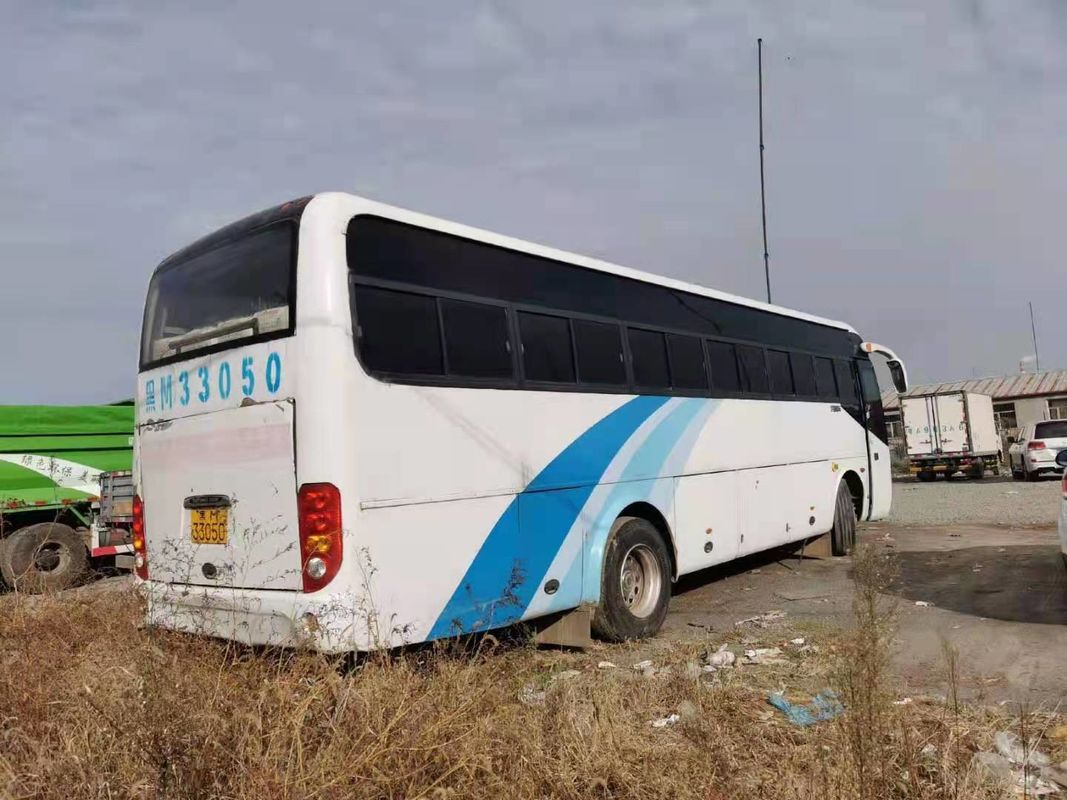 49 используемый местами автобус тренера Yutong ZK6102D используемый автобусом двигатель фронта 2011 года управляя двигателями дизеля LHD