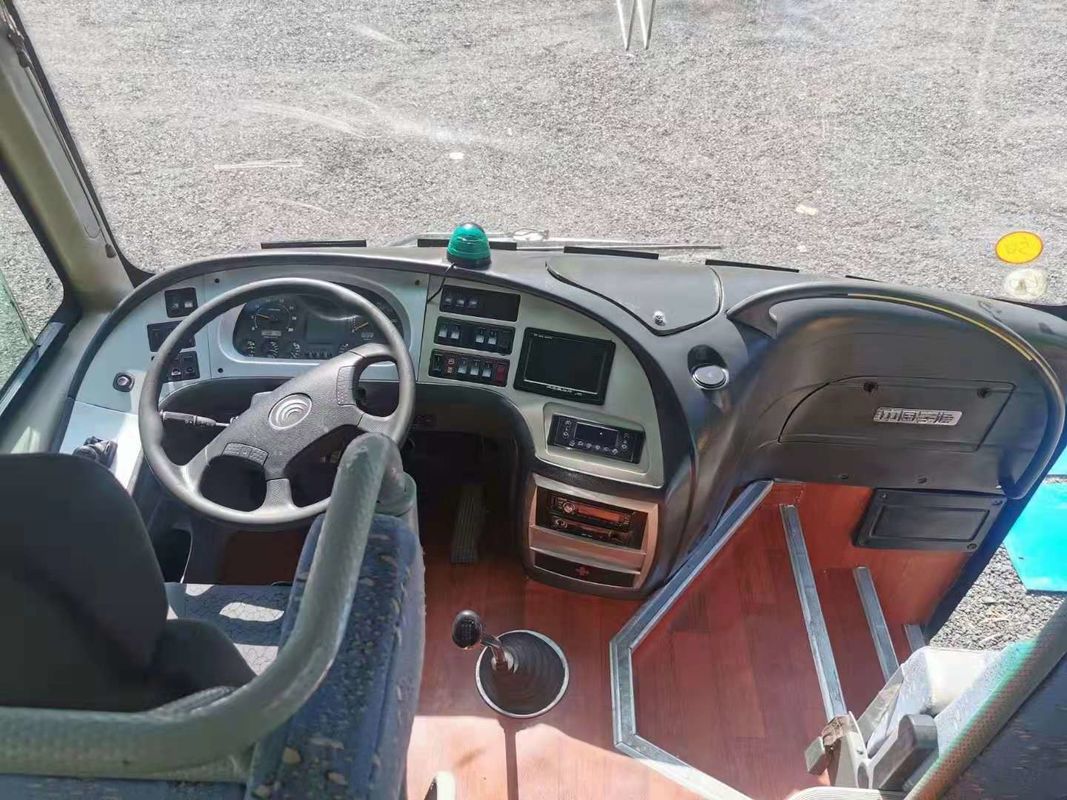 45 используемый местами автобус тренера Yutong ZK6999 используемый автобусом двигатели дизеля управления рулем LHD двигателя 2012 год задние