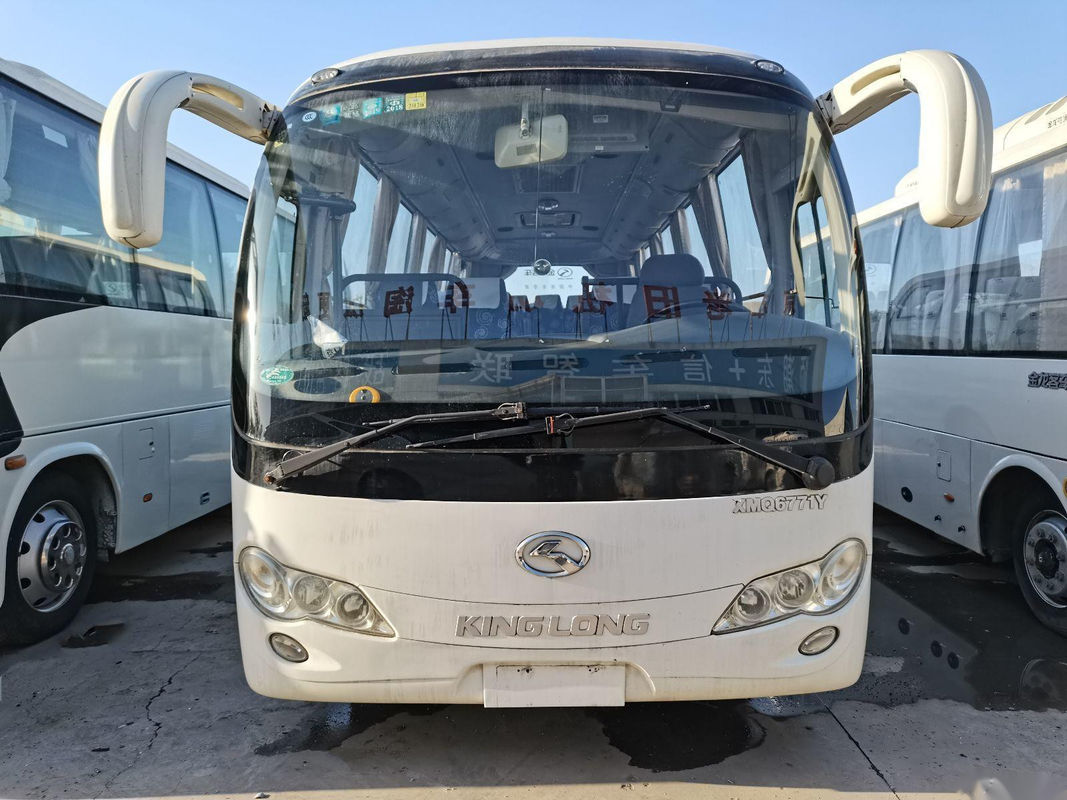 Используемый двигатель 132kw Cummins мест автобуса XMQ6771 30 тренера задний вышел управляя используемый автобус Kinglong