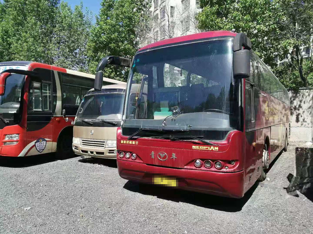 Автобус тренера пассажира JNP6122DEB Youngman используемый туризмом управление рулем руки 2013 мест года 48 левое