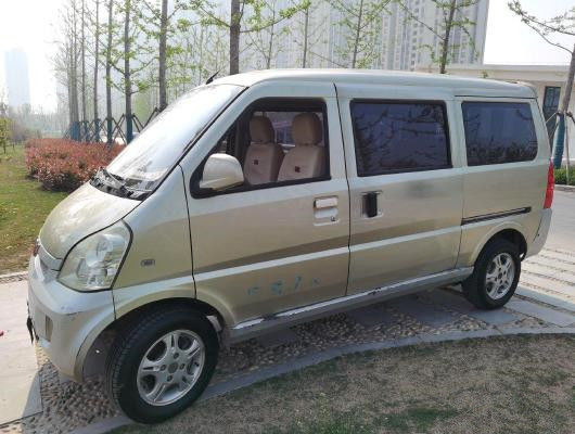Бензин 2013 подержанных автомобилей автобуса мест автомобиля 7 Wuling года мини заправляет топливом режим привода LHD