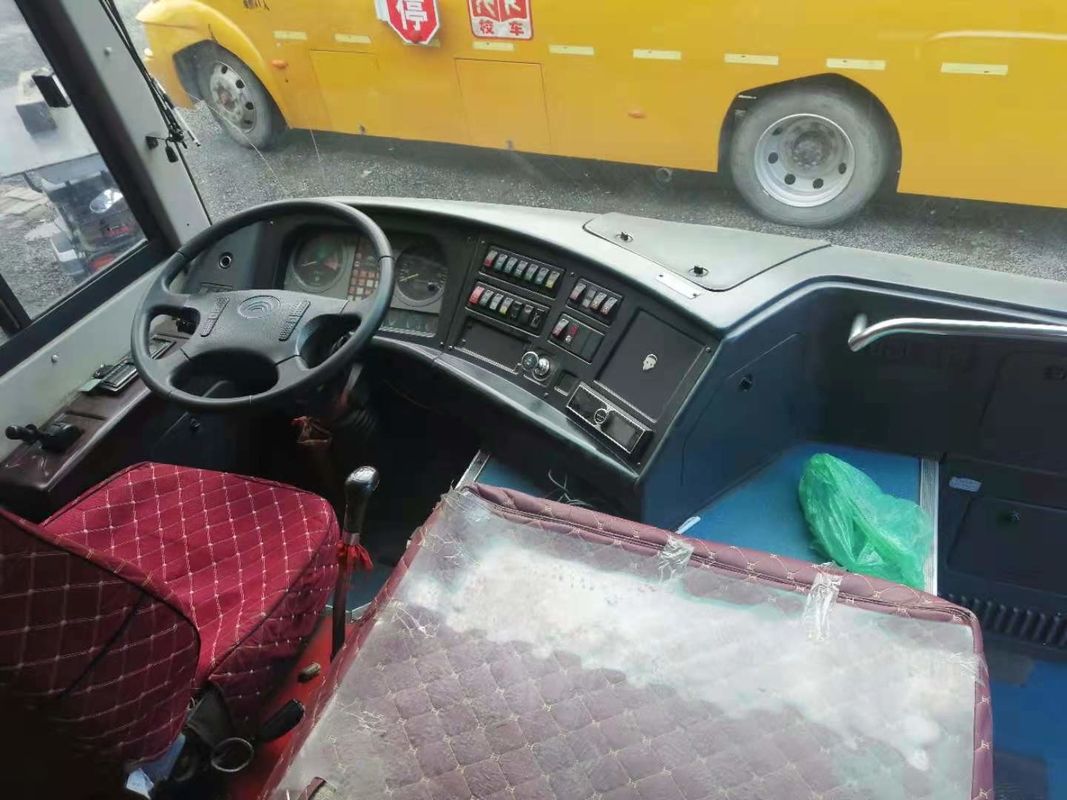 Используемый автобус Zk6112d 54 Yutong усаживает шасси YC переднего автобуса двигателя стальные. 177kw использовало туристический автобус