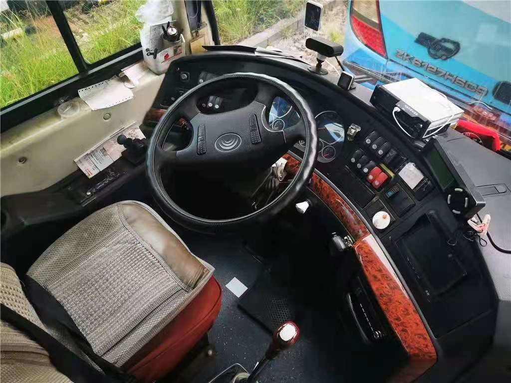 49 мест автобус 2013 год подержанный использовал автобус ZK6122HQ Yutong использовали автобус тренера с кондиционером