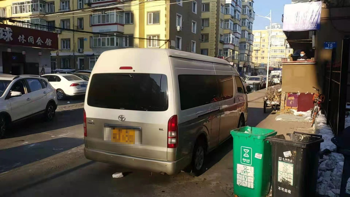 Бензин Тойота Hiace 2014 мест года 13 использовал мини автобус с высокой автоматической передачей крыши