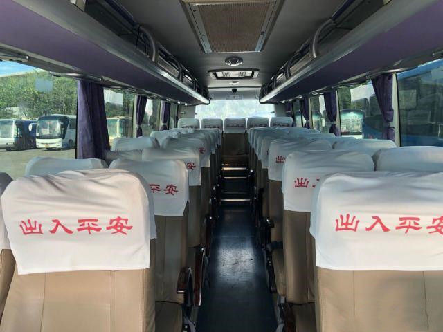 Используемые места автобуса ZK6908 38 тренера вышли управляя Yuchai заднее евро III двигателя стальным используемый шасси автобус Yutong