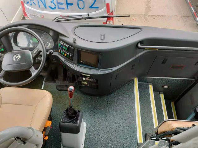 Используемый золотой автобус XML6113J 51 дракона усаживает стальным евро используемое шасси туристического автобуса Yuchai двигателя 197kw v