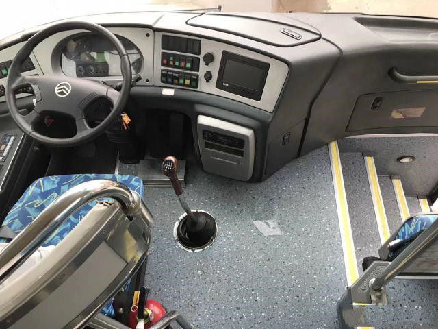 Используемые двери золотого двигателя автобуса XML6103 47seats 171 дракона заднего одиночные использовали автобус тренера