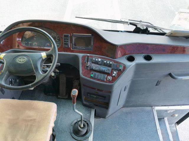 Автобус Faw & тренер AC6107 использовали километр двигателя 162kw мест CA6 автобуса 46 тренера низкий высококачественный