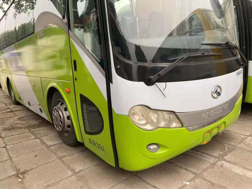 Используемый автобус XMQ6900 Kinglong использовал управление рулем стального шасси евро III двигателя 180kw Yuchai мест туристического автобуса 39 левое