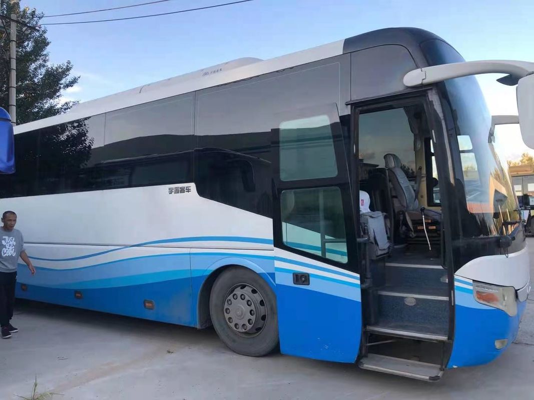 53 используемый местами автобус тренера Yutong ZK6127 используемый автобусом двигатель дизеля LHD 2008 мест года новый в хорошем состоянии