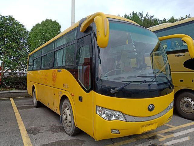 Используемое Yutong 39 усаживает дизельным используемый автобусом автобус пассажира руководства выведенный автобусом используемый ручным приводом для Африки