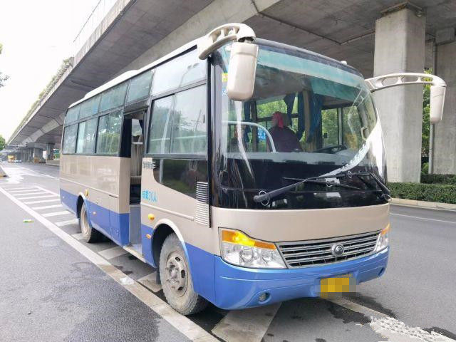 2014 автобус года 30 используемый местами использовал автобус ZK6752D Yutong с передним используемым двигателем автобусом тренера для туризма