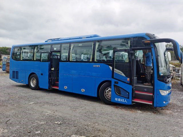 Kinglong использовало автобус Тойота автобуса XMQ6110 Hiace 48 двойных дверей цены мест для продажи