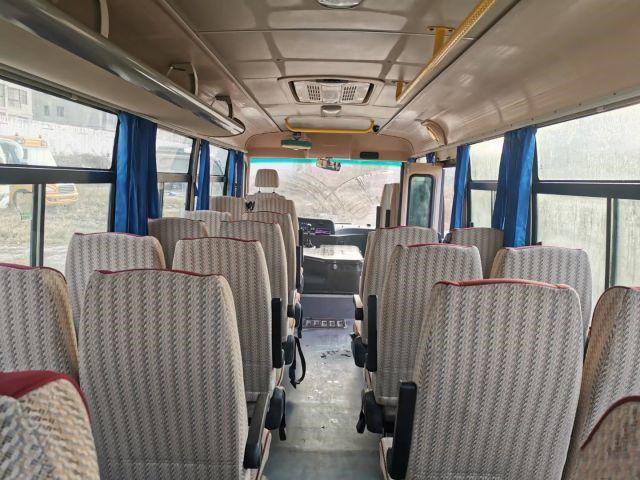 Минимальный автобус Prix автобуса ZK6729d Yutong 29 мест везет двигатель на автобусе торговых компаний изготовителя передний