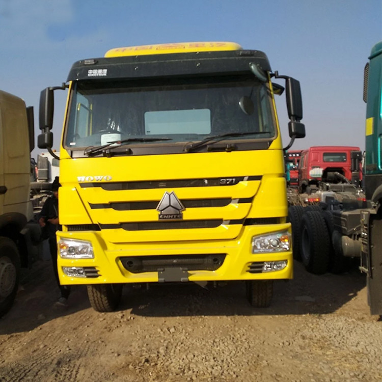 Sinotruk использовало цену сварочного трактора Howo 6*4 тележки трактора трейлера сварочного трактора