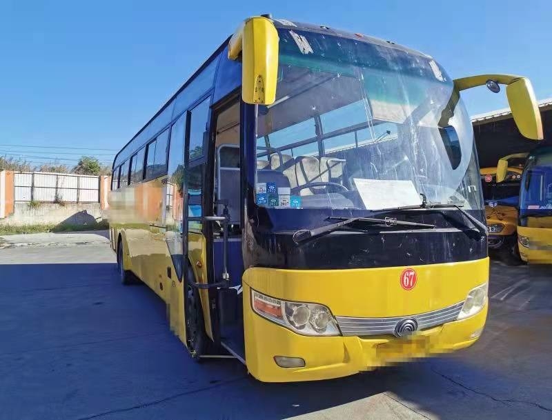 60 мест 2013 автобус регулярного пассажира пригородных поездов Года Used Автобуса Zk6110 Задн Двигателя Yutong Used Тренера Компании