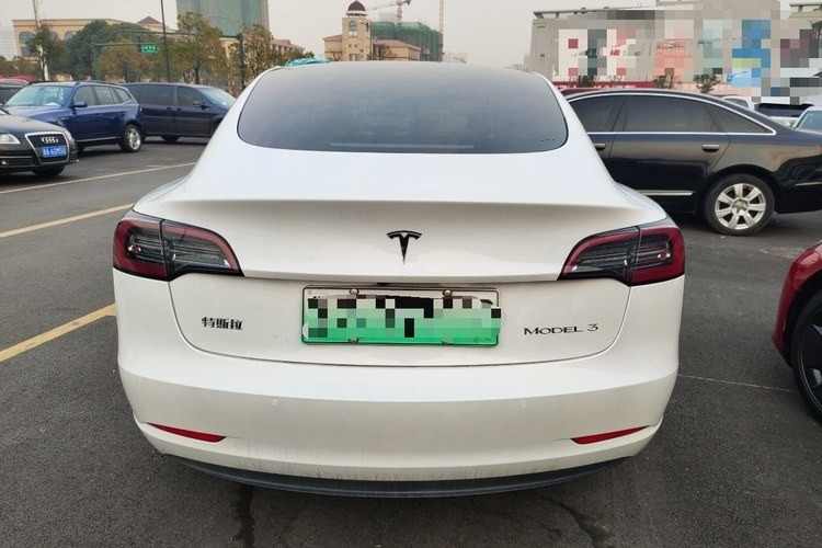 Мест новых колес седана 4 автомобилей электротранспорта энергии высокоскоростные 5 4 двери
