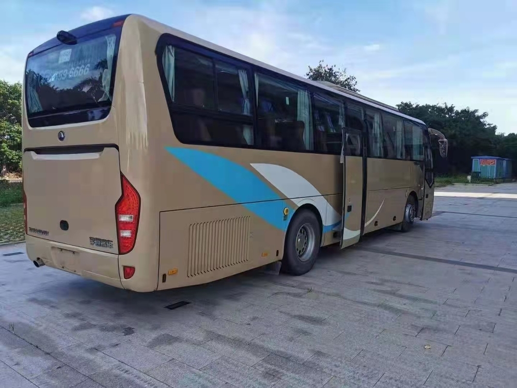 Автобус Yutong использовал двойные двери двигателя Yuchai туристического автобуса мест автобуса 50 пассажира ZK6116