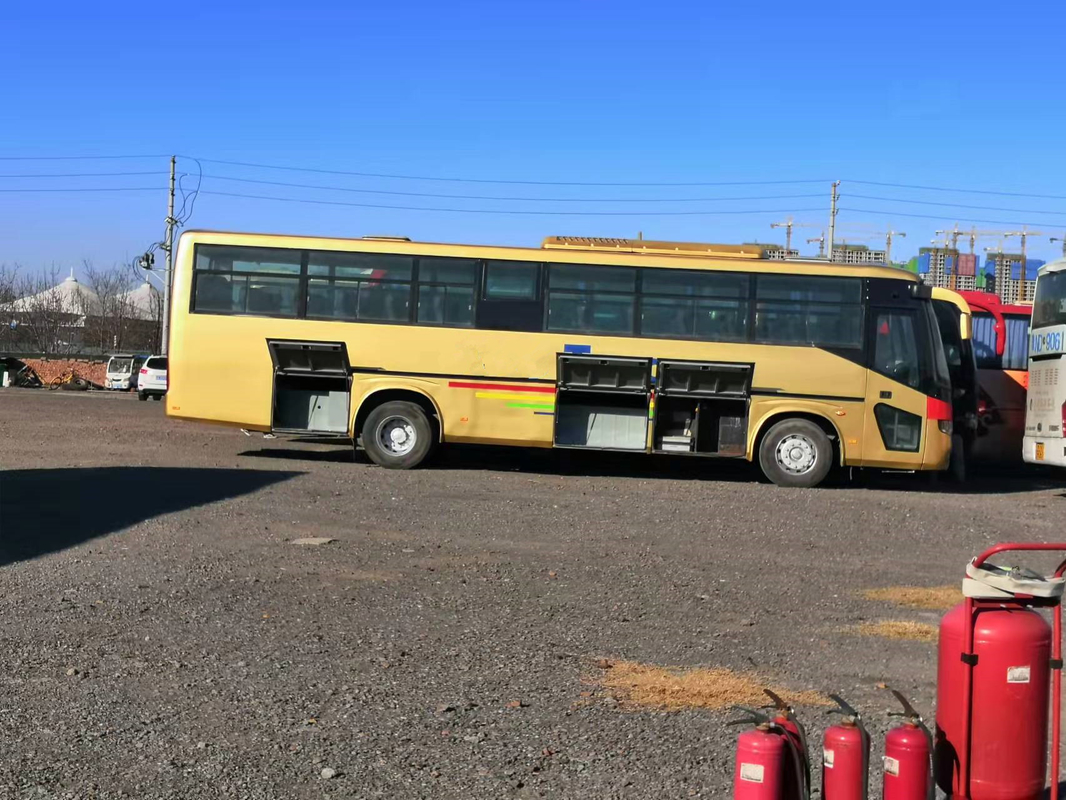 Автобус 53 Seaters Yutong использовал автобуса тренера автобуса ZK6116D двигатель подержанного дизельный передний