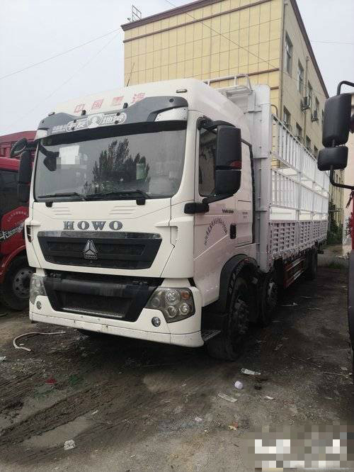 Тип используемый грузом самосвала 6*2 Howo склада решетки 420hp LHD
