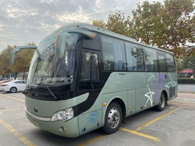 Роскошный автобус тренера использовал автобусы города с полным объектом используемые дизельные пассажиры везут подержанные автобусы на автобусе тренера LHD